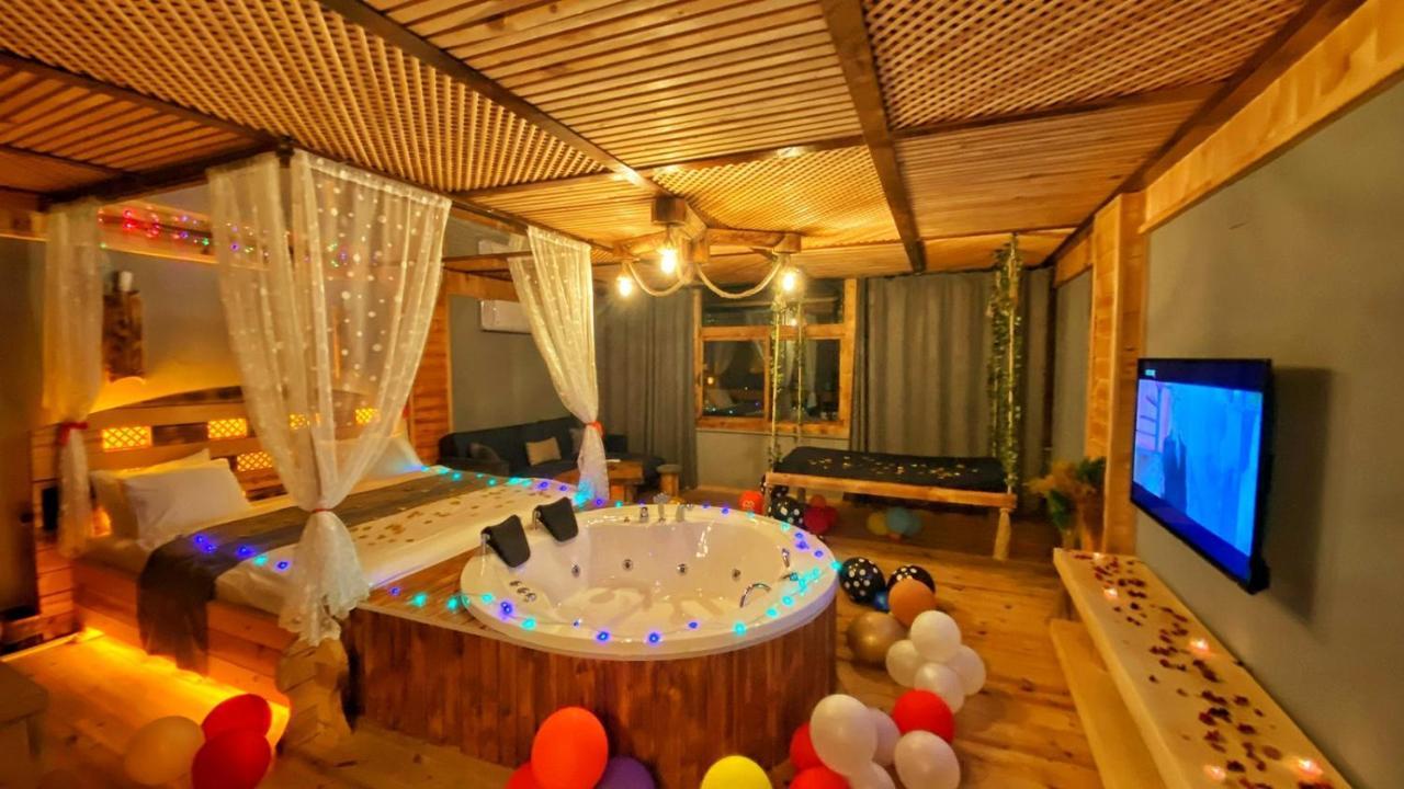 Bed and Breakfast Heaven Vip Wooden Palace à Ardeşen Extérieur photo