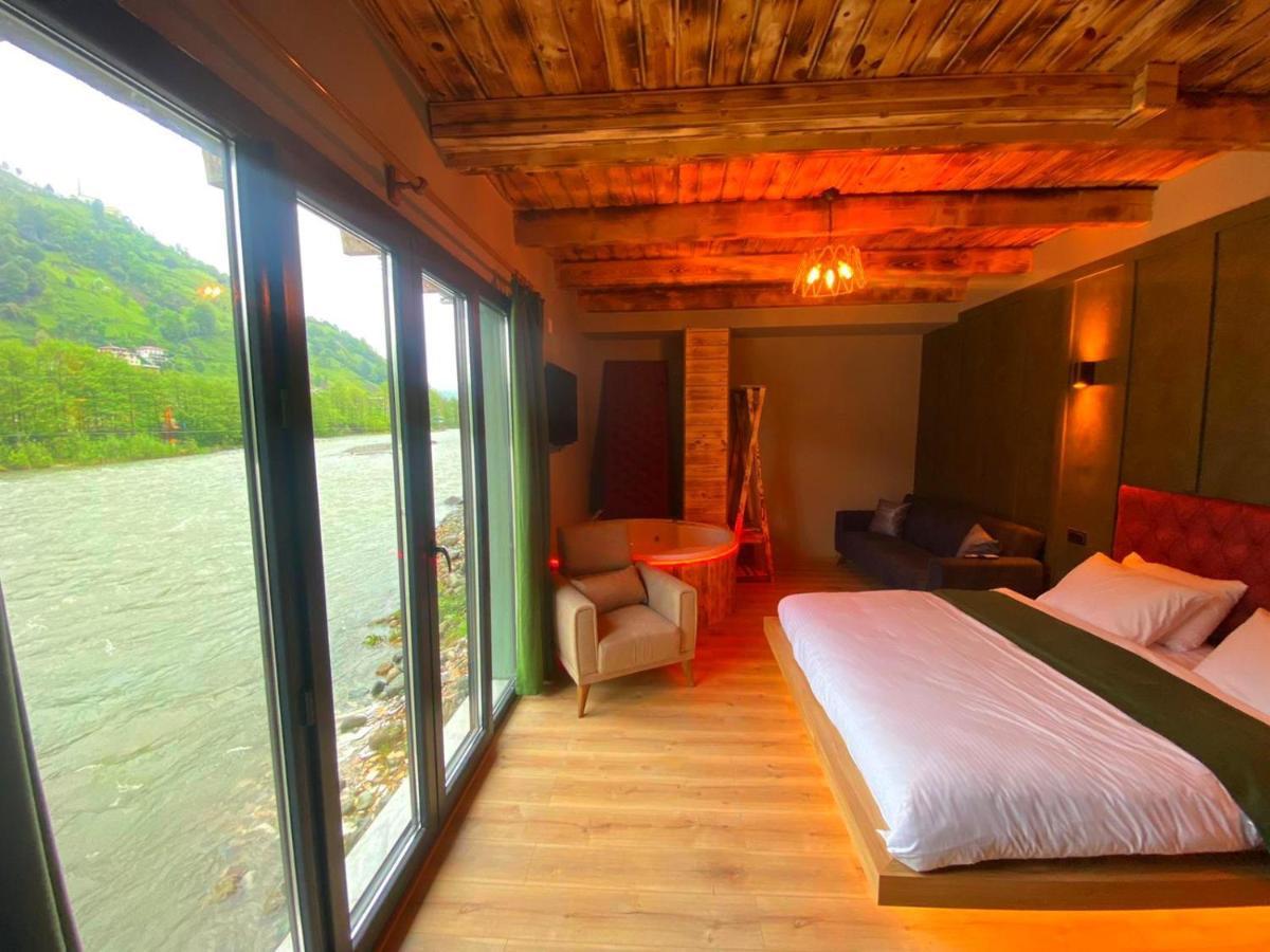 Bed and Breakfast Heaven Vip Wooden Palace à Ardeşen Extérieur photo