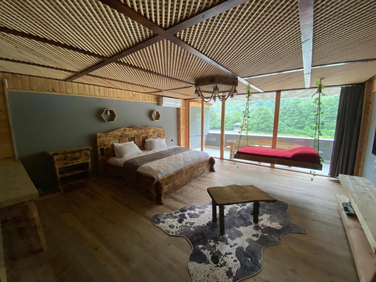 Bed and Breakfast Heaven Vip Wooden Palace à Ardeşen Extérieur photo