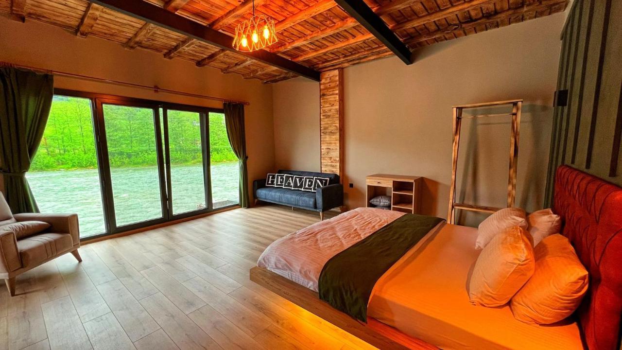 Bed and Breakfast Heaven Vip Wooden Palace à Ardeşen Extérieur photo