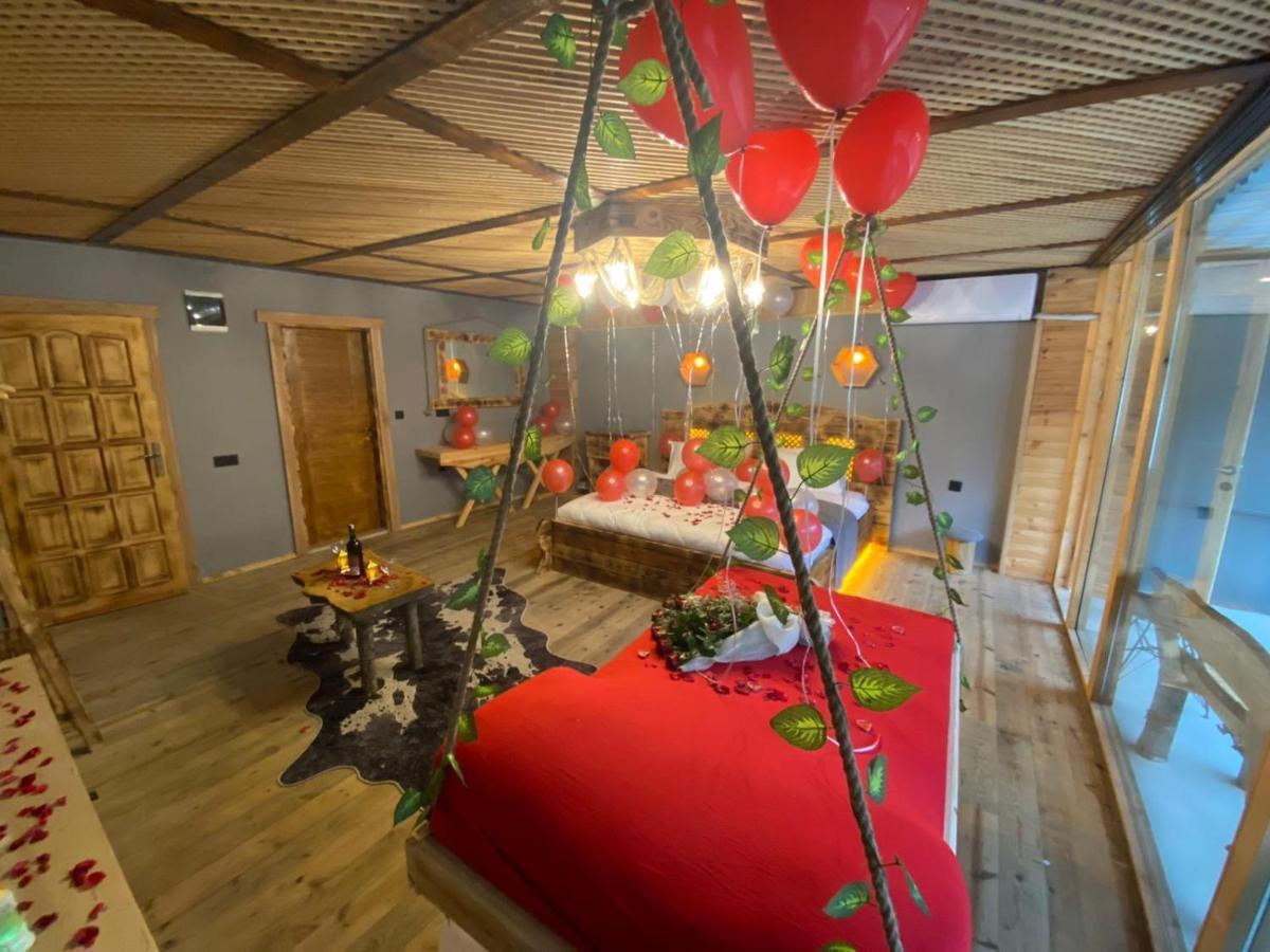 Bed and Breakfast Heaven Vip Wooden Palace à Ardeşen Extérieur photo