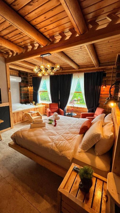 Bed and Breakfast Heaven Vip Wooden Palace à Ardeşen Extérieur photo