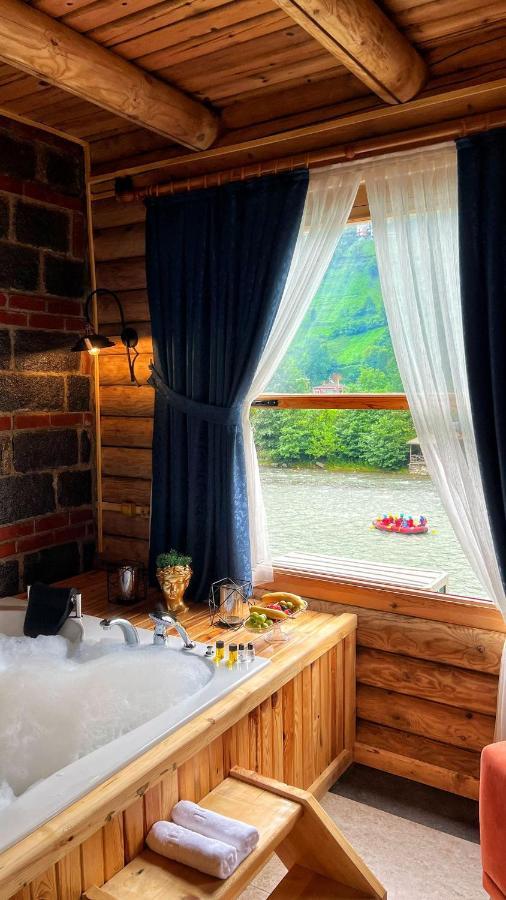 Bed and Breakfast Heaven Vip Wooden Palace à Ardeşen Extérieur photo