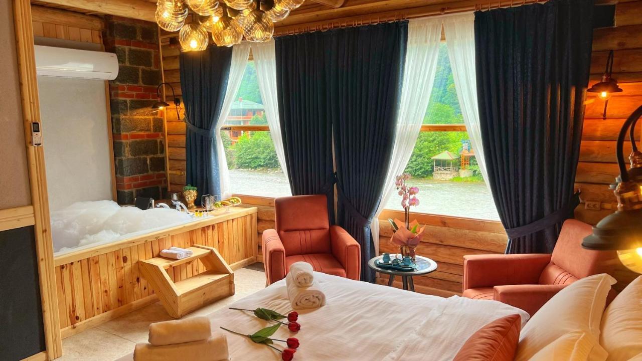 Bed and Breakfast Heaven Vip Wooden Palace à Ardeşen Extérieur photo