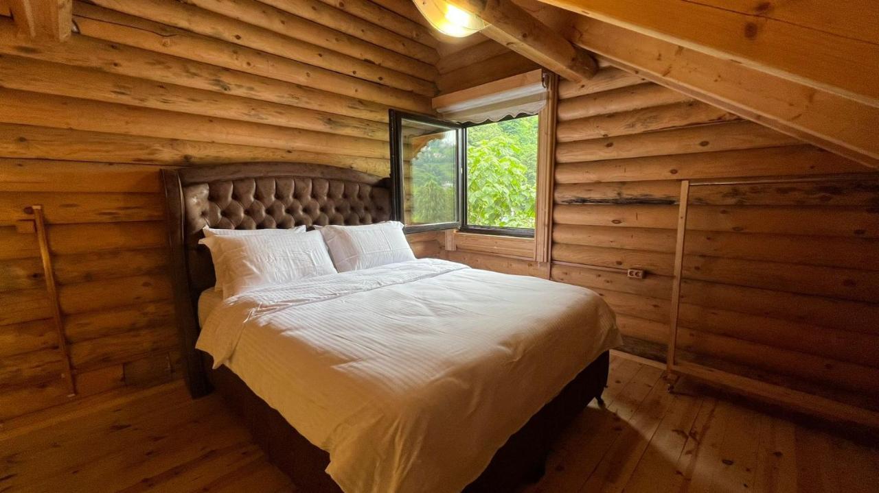 Bed and Breakfast Heaven Vip Wooden Palace à Ardeşen Extérieur photo